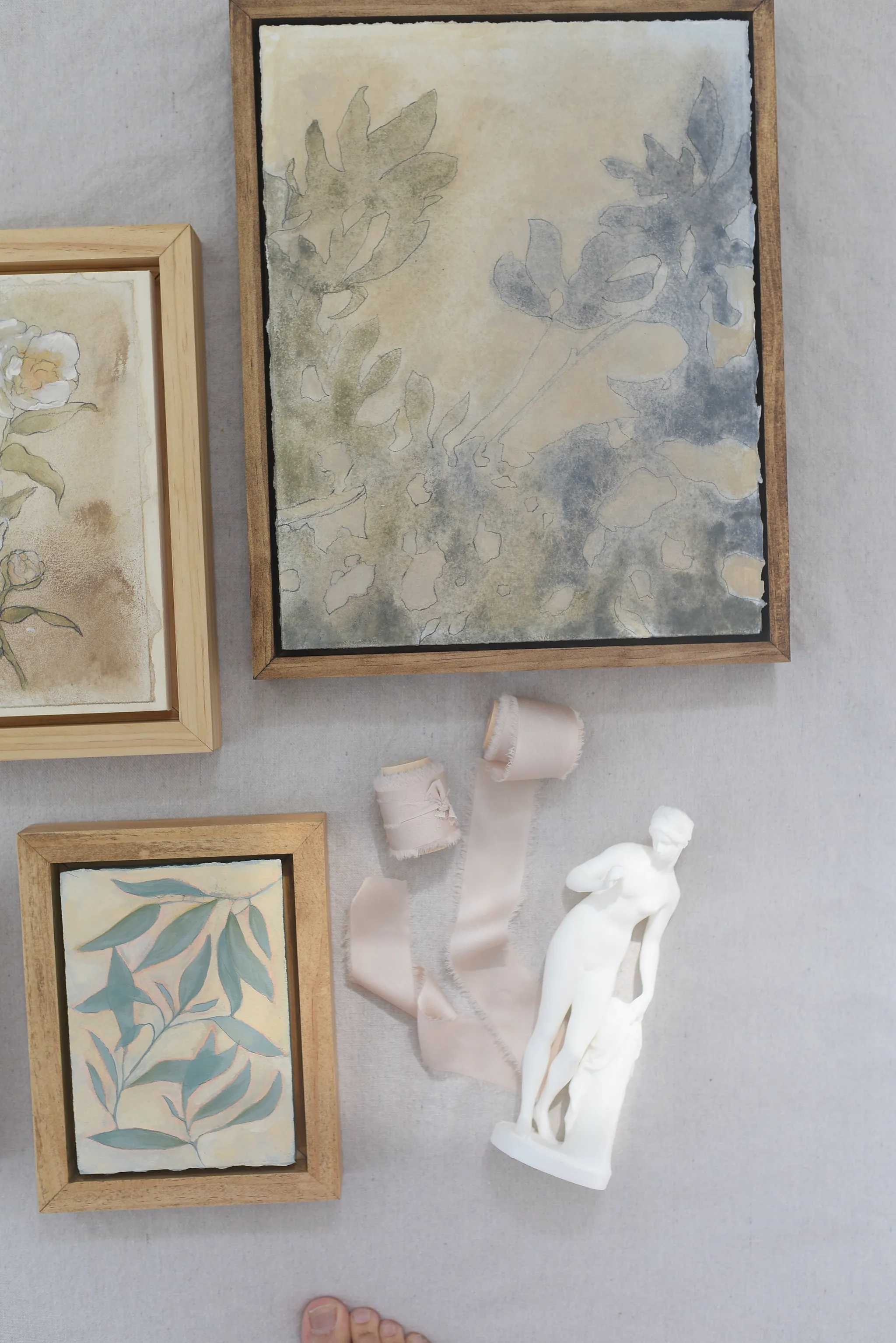 Refreshing Bloom, view 9 of 12: mint-colored leaves gently resting on a creamy vanilla background, with subtle hints of peach.